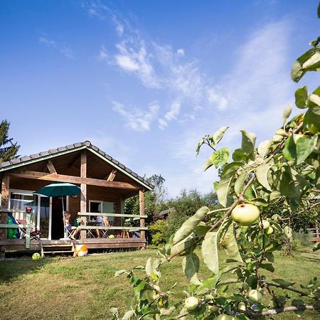 Huttopia Lac D'Aiguebelette Saint-Alban-de-Montbel Exterior foto