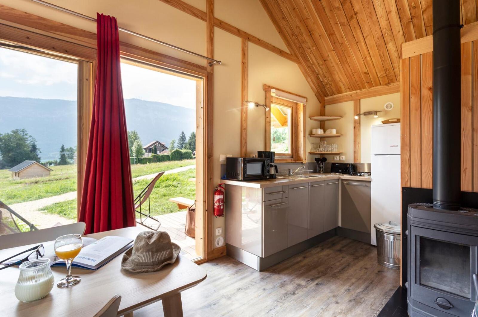Huttopia Lac D'Aiguebelette Saint-Alban-de-Montbel Habitación foto